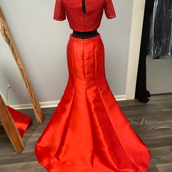 Prom Dress - Picture 3 of 3